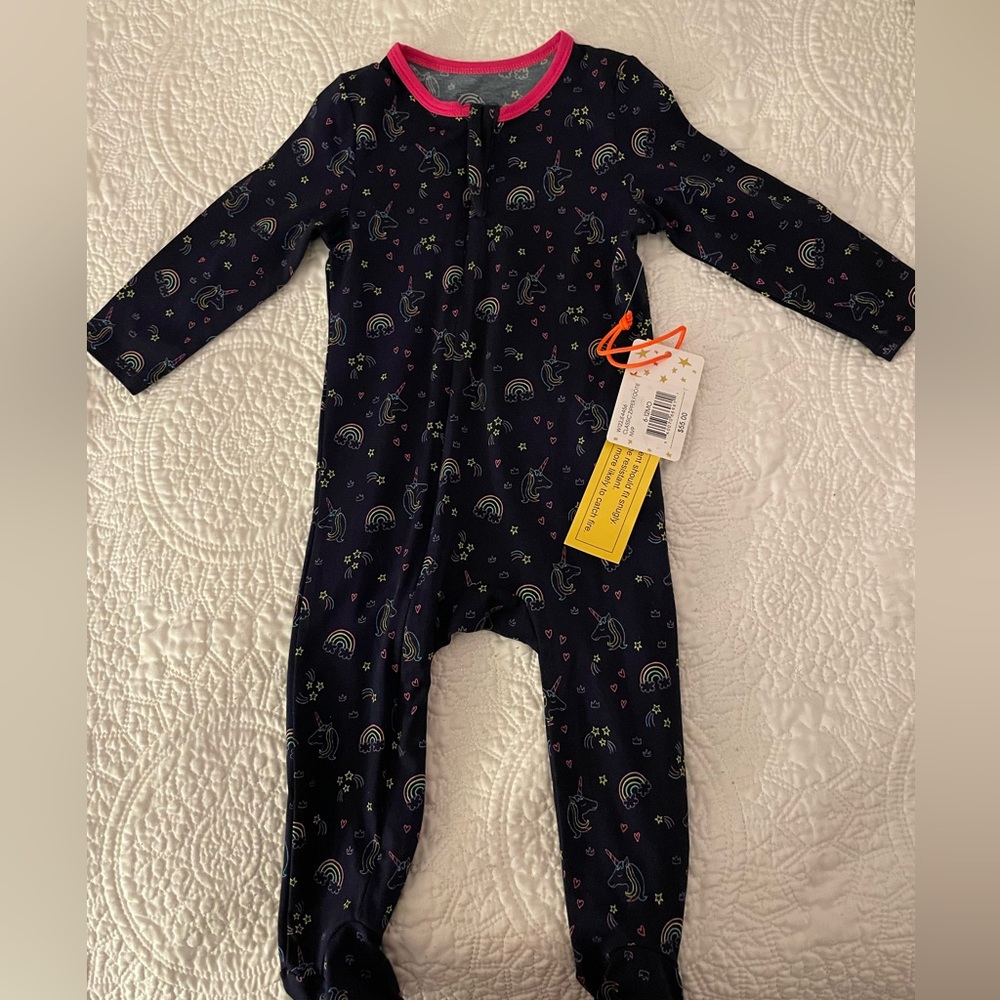 Egg classic zipper footie. New with tags.